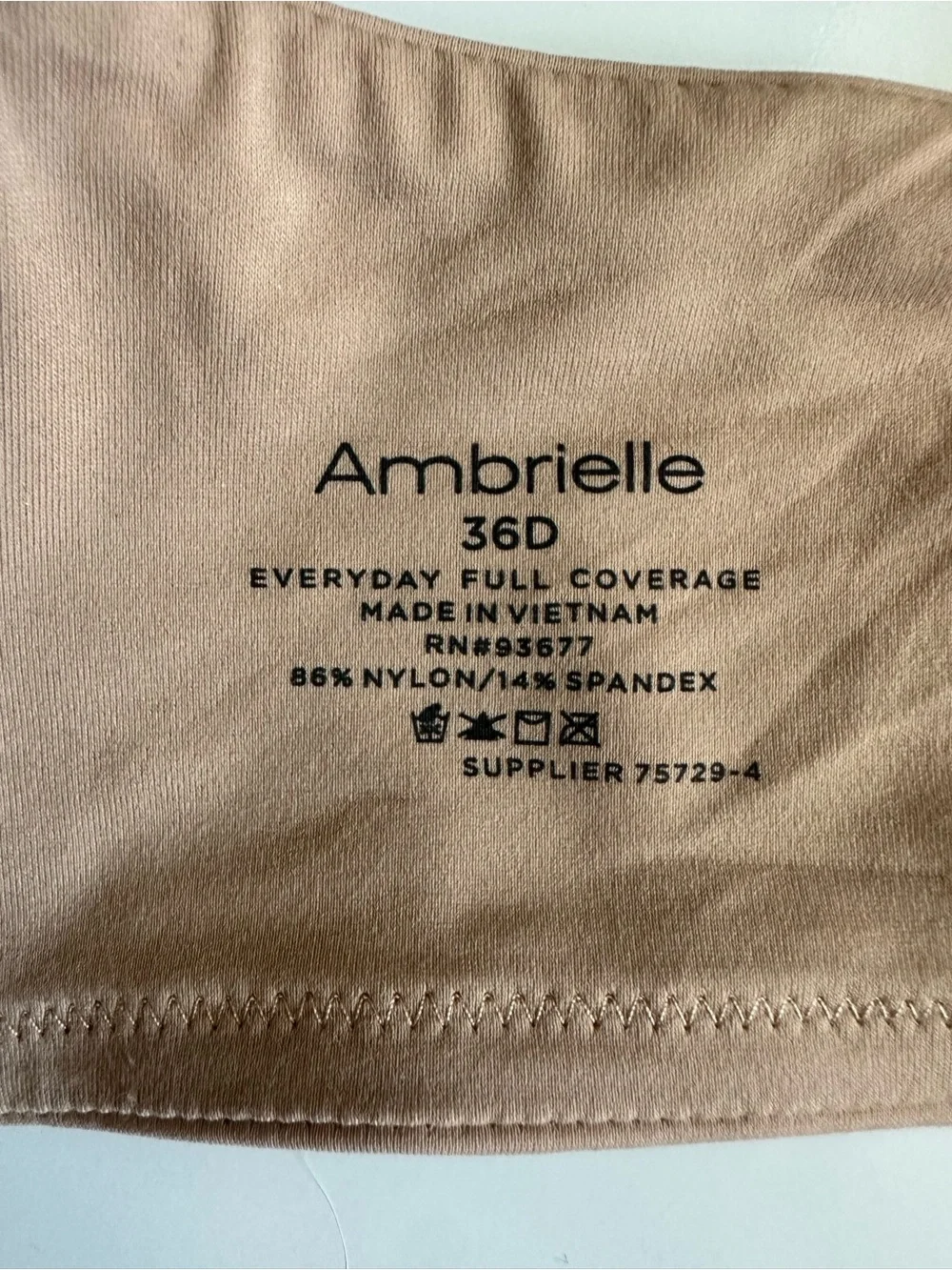 Ambrielle seamless molded